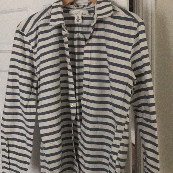 Long sleeve button down - Picture 3 of 4